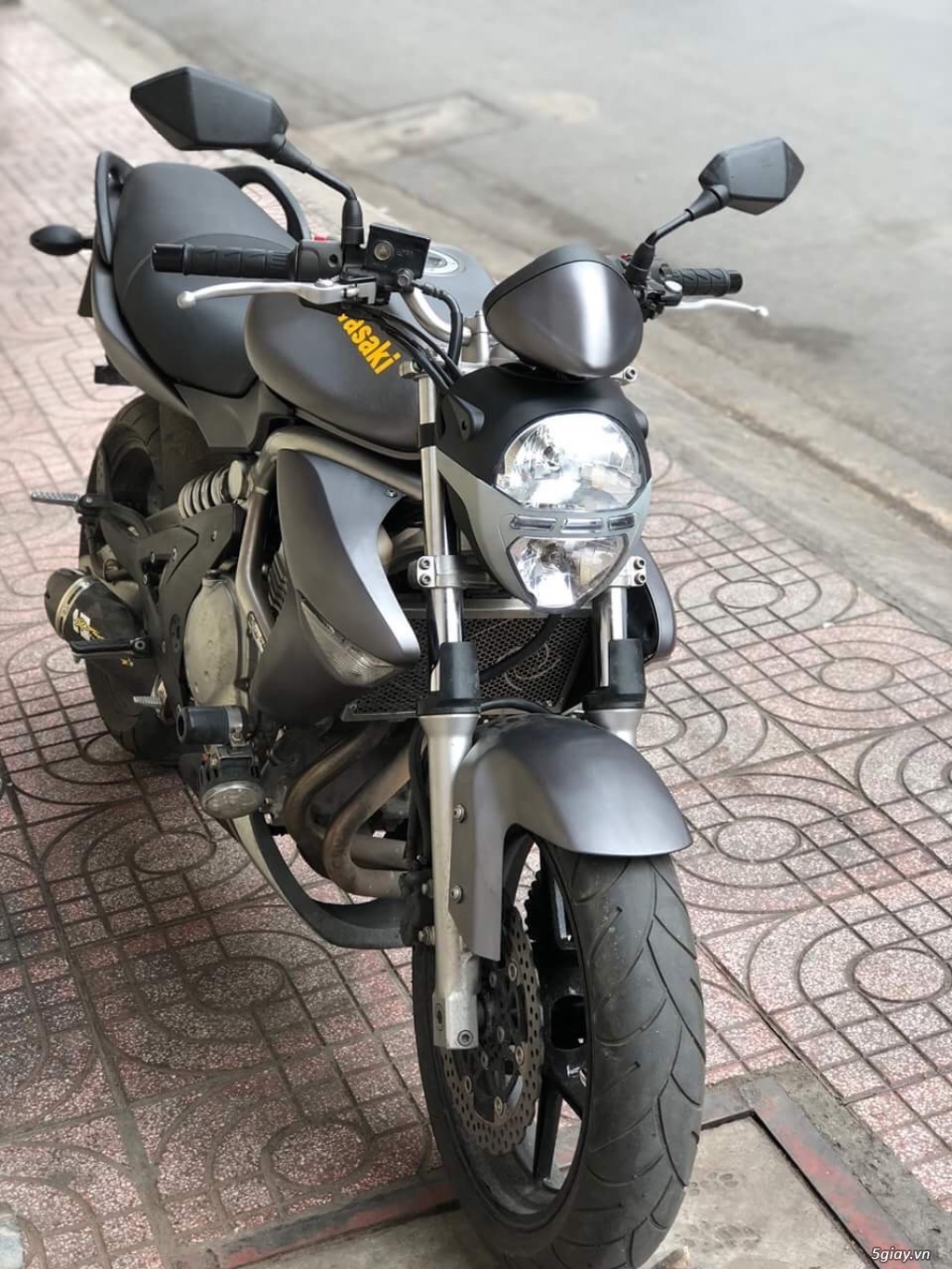 Cần bán Kawasaki Er6N date 2010 - 2