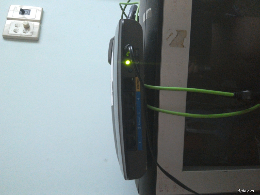 Router linksys E2500 dual băng tần 2.4và 5.0