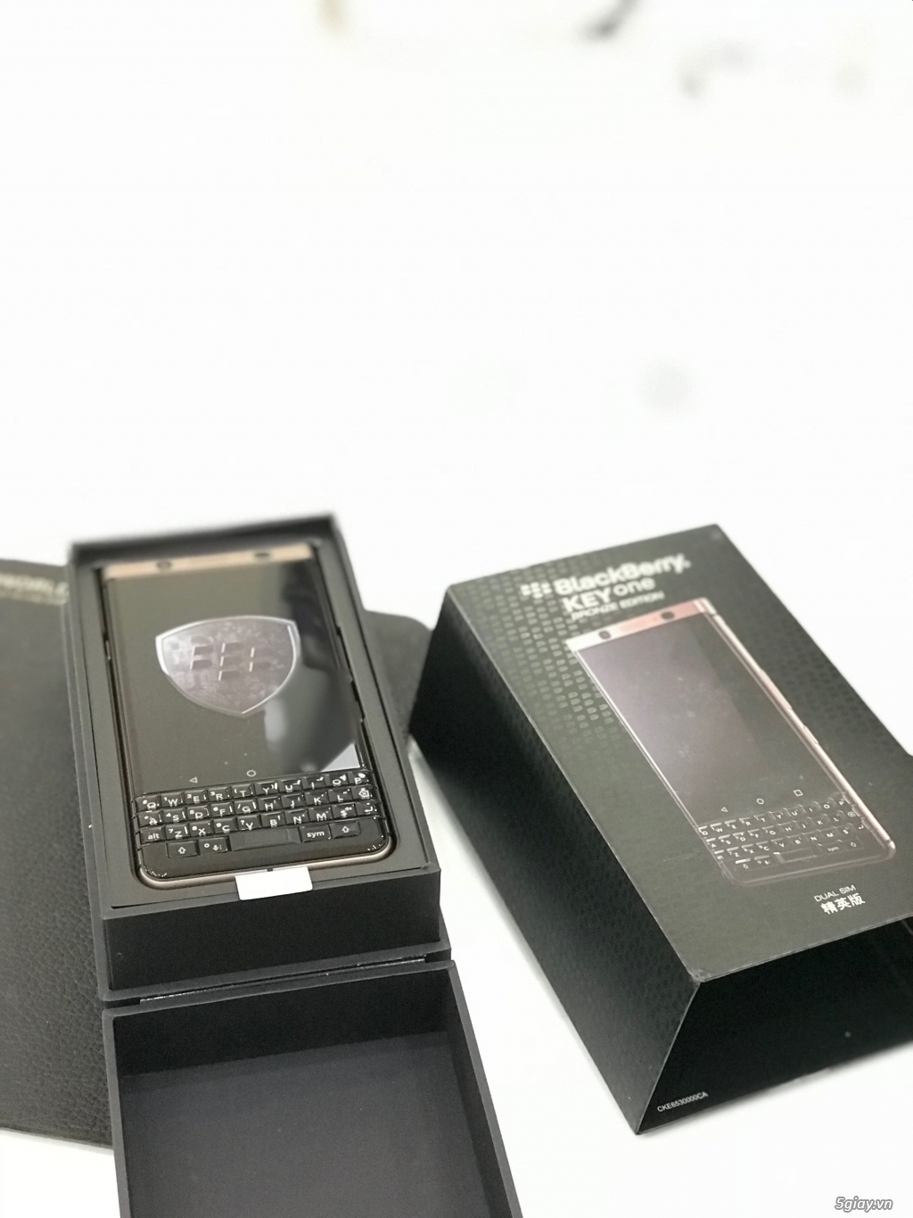 Blackberry keyone bronze 2 sim, còn bh 12thang - 3