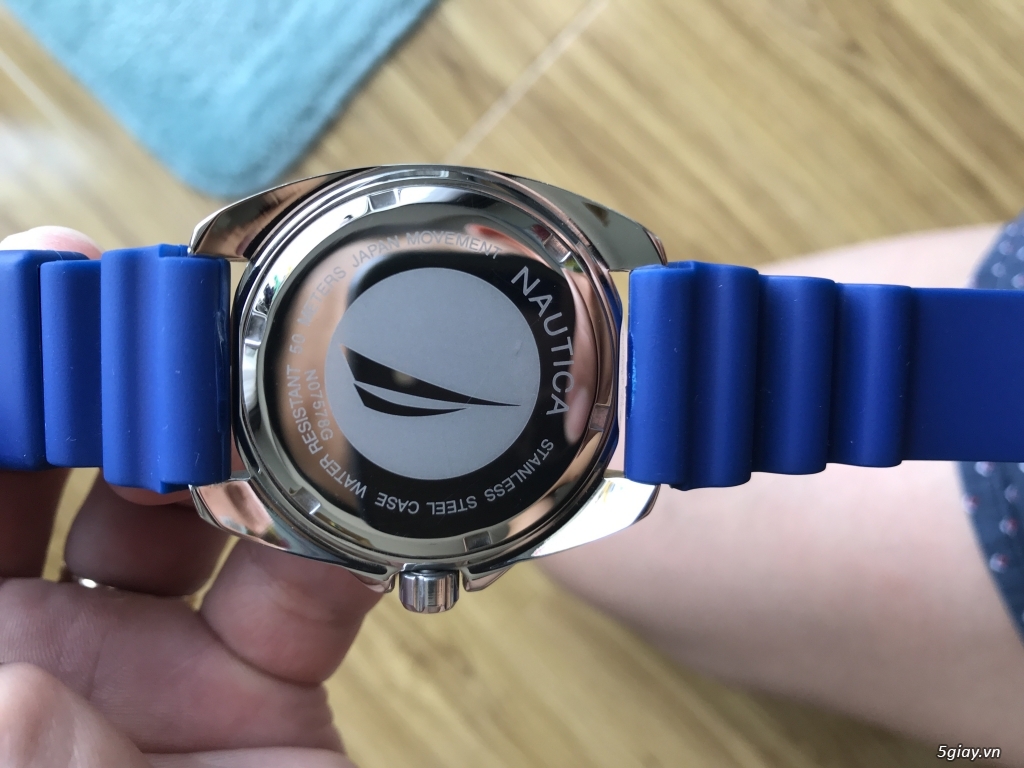 Cần bán đồng hồ nautica