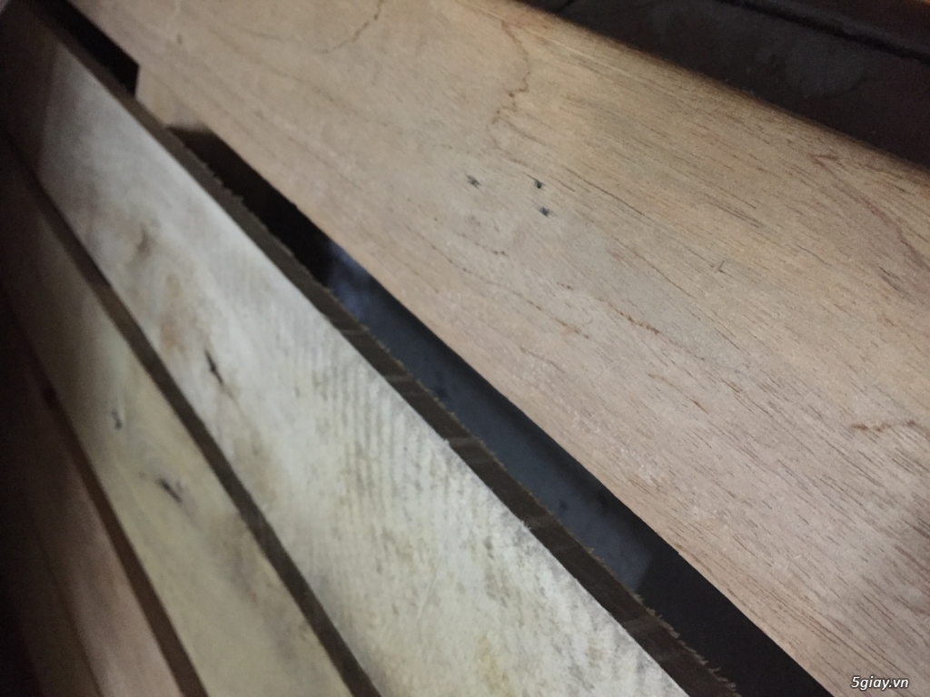 Bán giường gỗ tự nhiên còn mới,nan gỗ dầu, 1m8*2m - 2