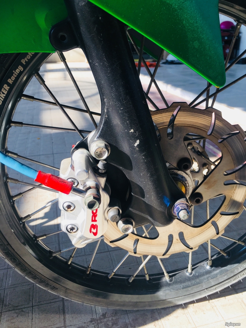 Ex độ xe chạy sân giá mềm - 7