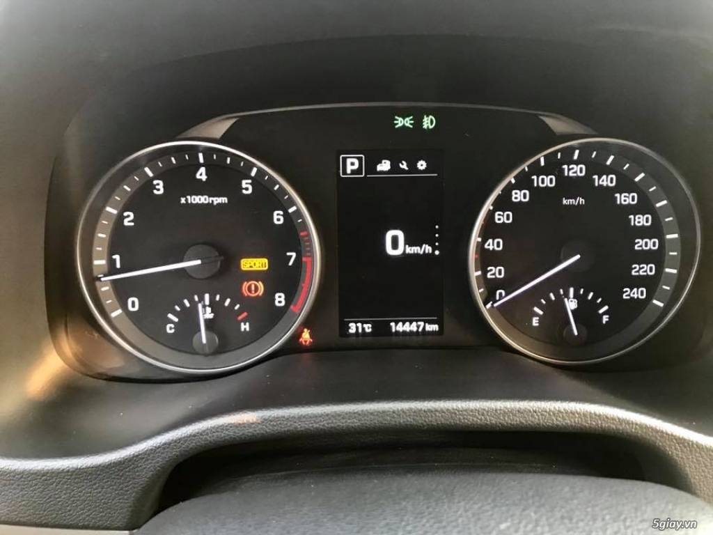 Hyundai Elantra 2.0 AT Bstp Xanh Ngọc [màu hot] - 12