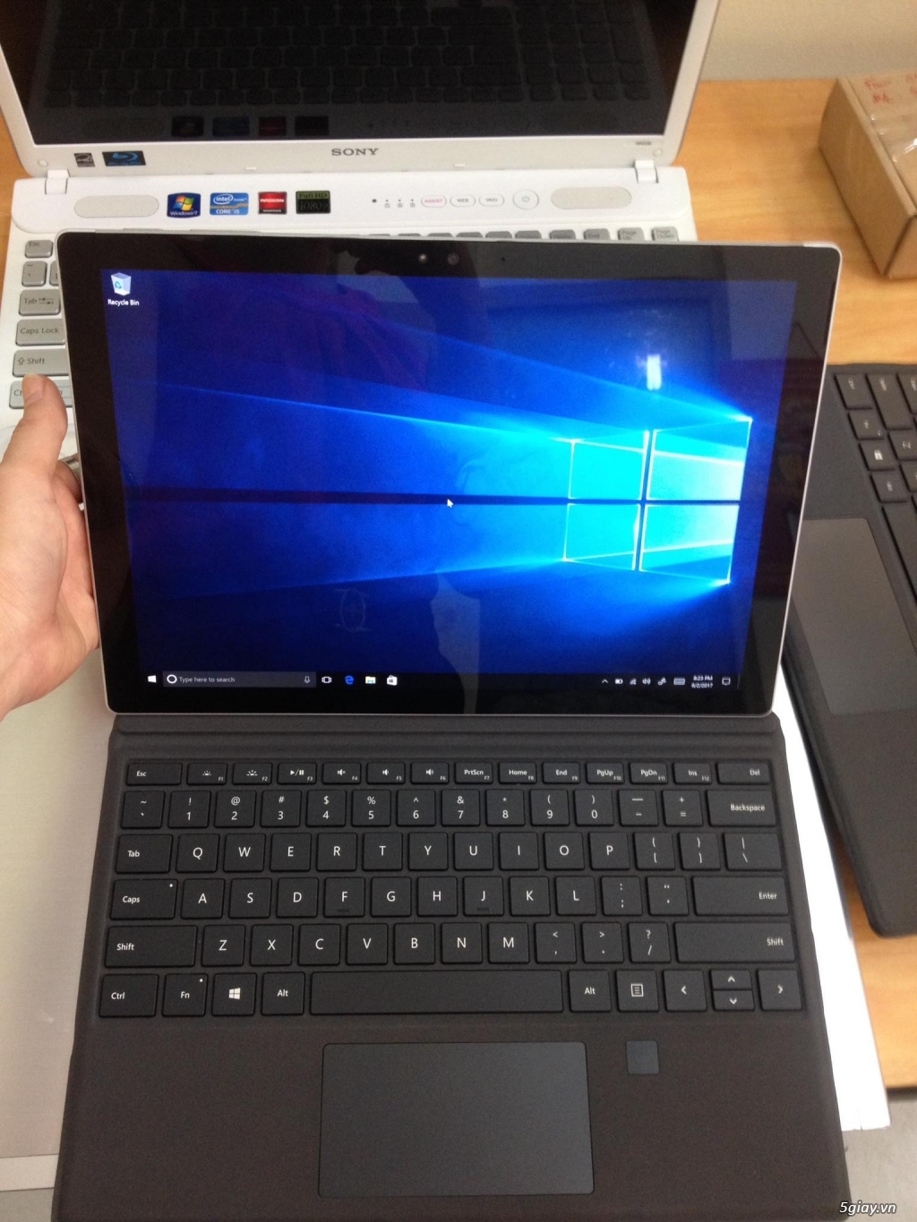 Microsoft Surface Pro 4 i5/8GB/256GB (99%)