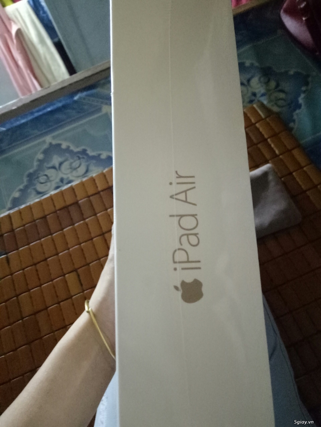 Cần bán ipad ari2 4g 16g còn nguyên chưa bóc nilon - 1