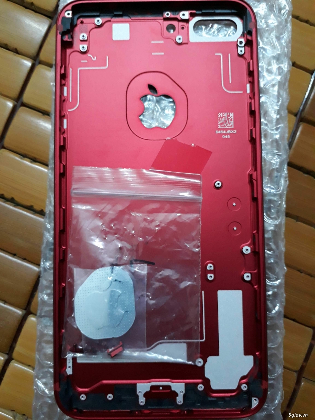 Vỏ sườn iphone 7 plus red