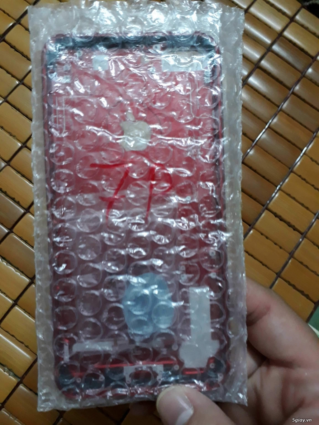 Vỏ sườn iphone 7 plus red - 2