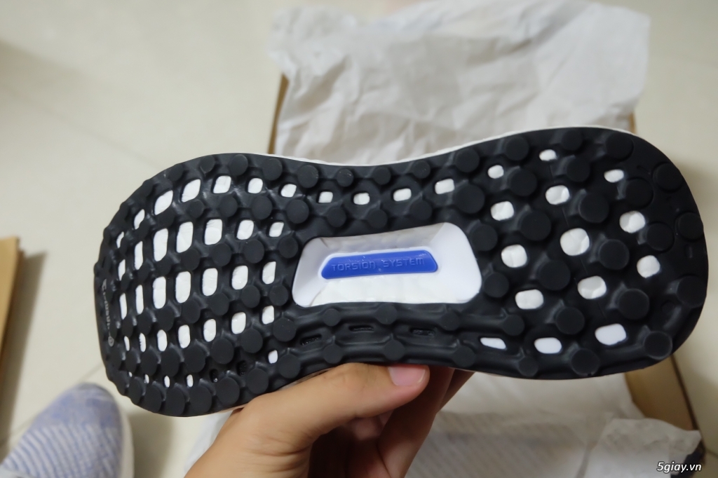 Cần bán đôi Adidas UltraBoost X mới mua tại Takashimaya - 1