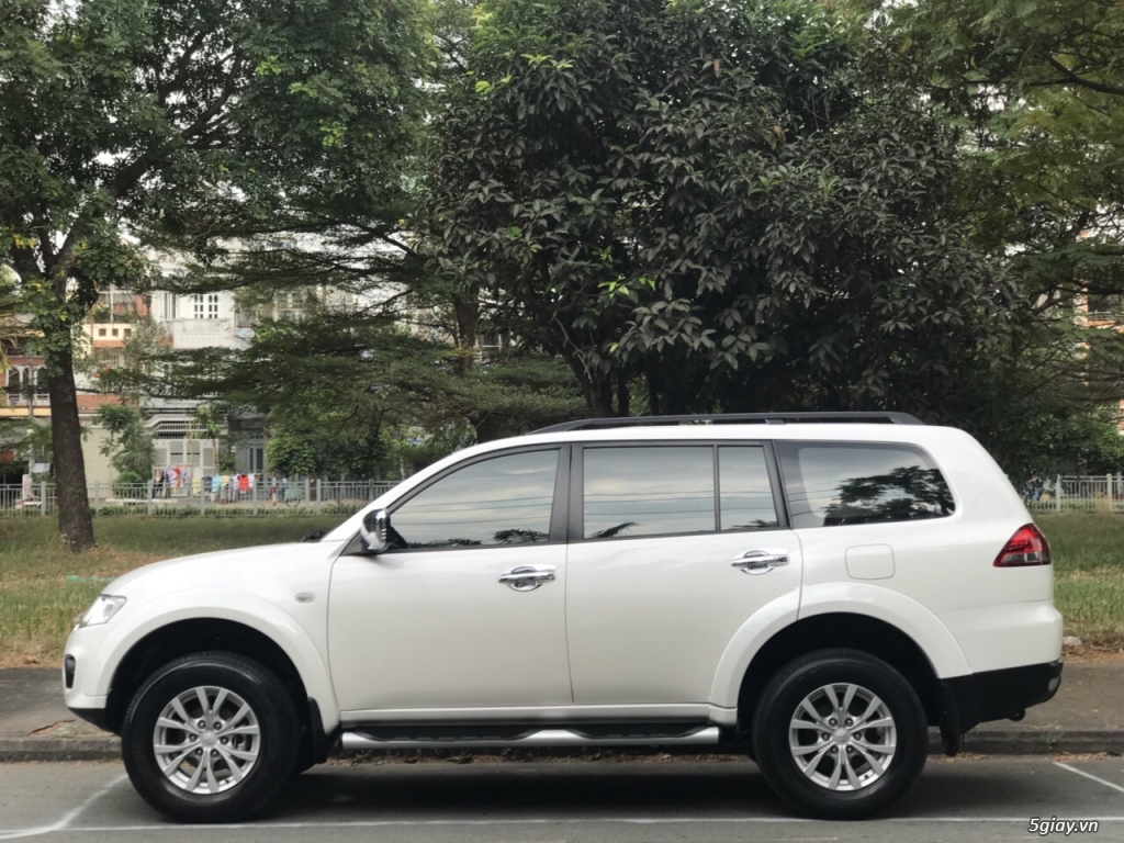 Xe Mitsubishi Pajero sport 2.5 MT đăng kí tháng 1/2017 - 2