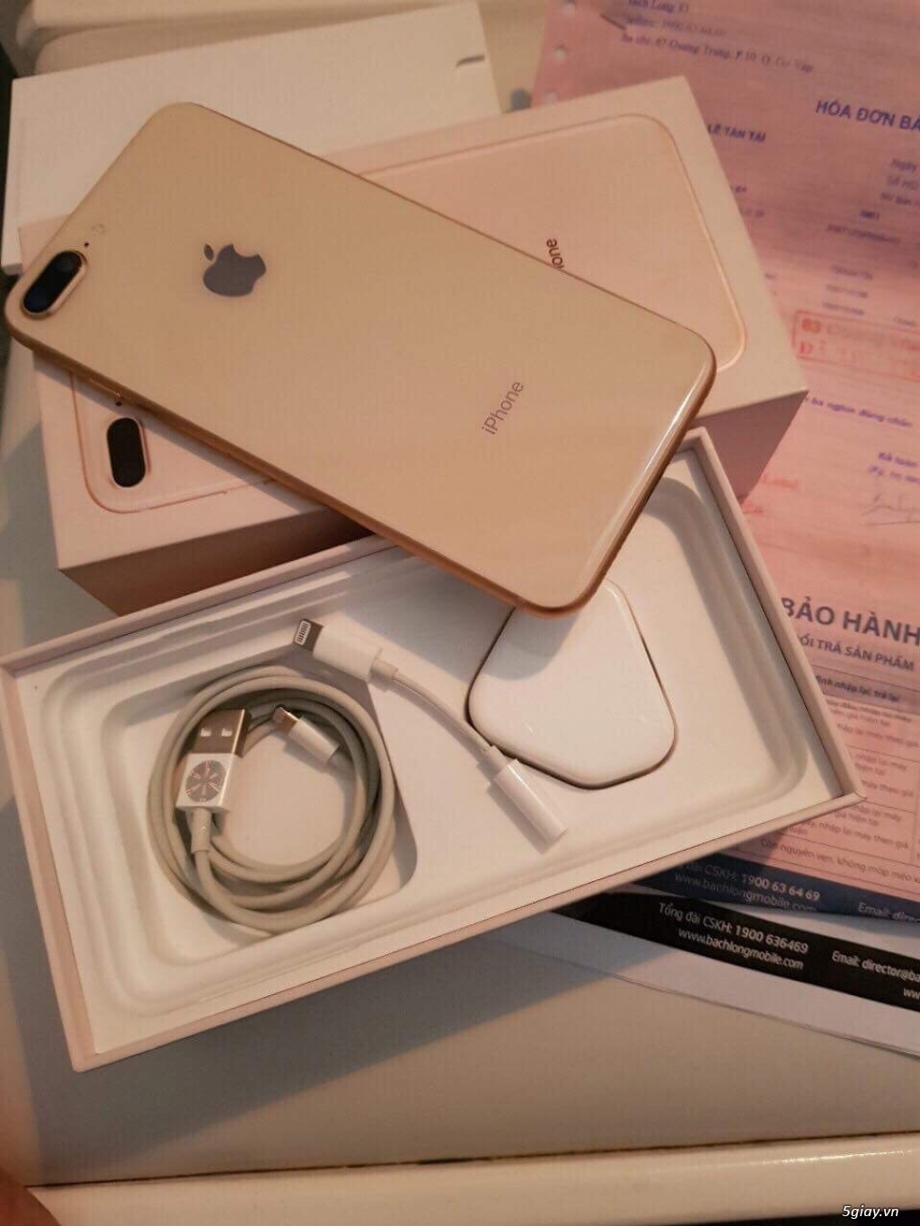 iPhone 8 Plus 64GB Gold ZP/A - 1