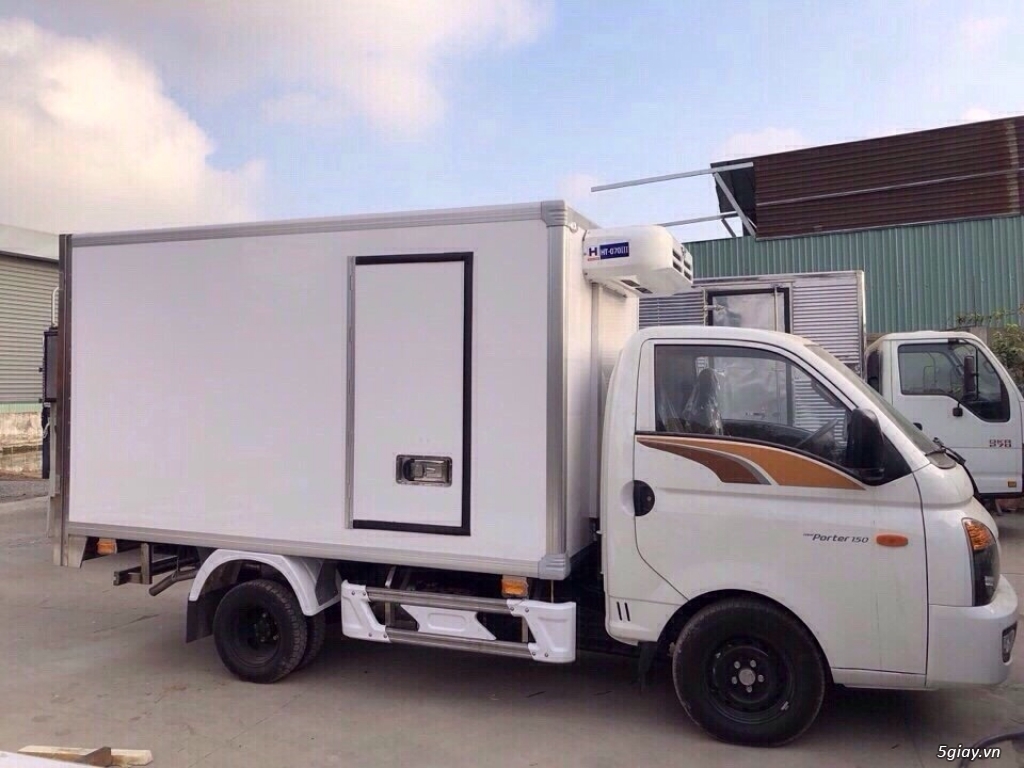 Xe tải hyundai H150 thùng đông lạnh tải 1.4 tấn  1 tấn - 8