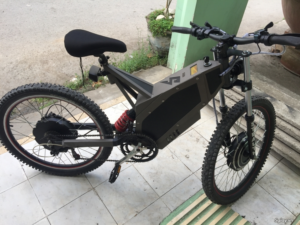 Xe điện độ Stealth b52 - 2
