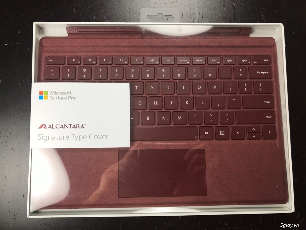Bàn phím Microsoft Surface Pro Signature Type Cover (Burgundy)