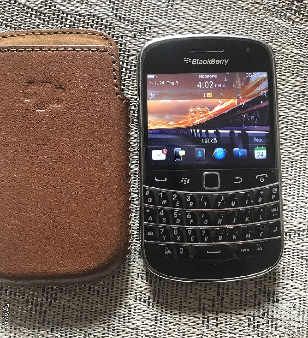 Blackberry 9900 nguyên bản