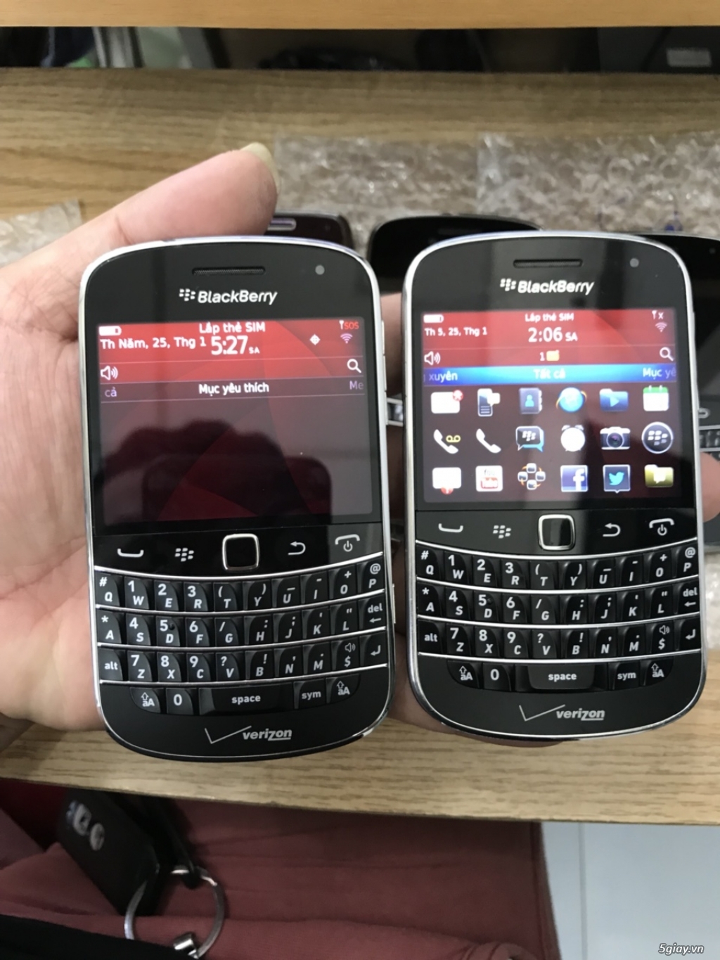 Thanh Lý Blackberry 9930 đẹp 650k