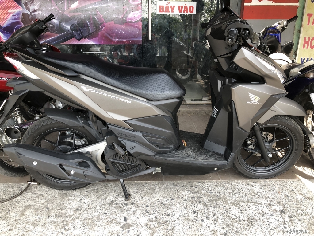 Cần bán vairio vàng cát dk t10/2017 odo 1800km - 4