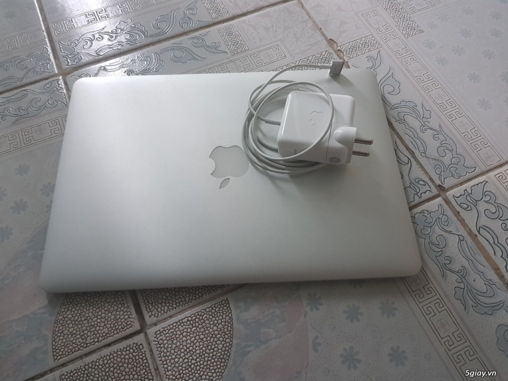 MacBook Air 13 inch 128GB MQD32 (2017) - 2