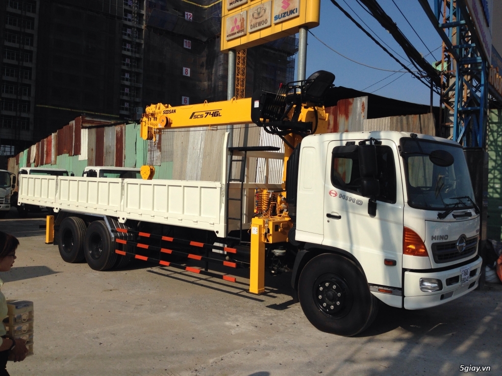 Xe tải Hino FL 16 tấn thùng dài