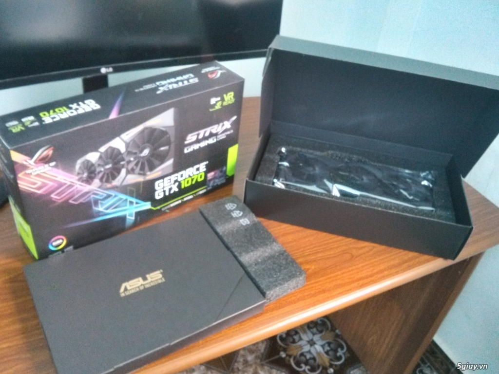 VGA ASUS GeForce GTX 1070 8GB ROG STRIX (có giáp) - 1