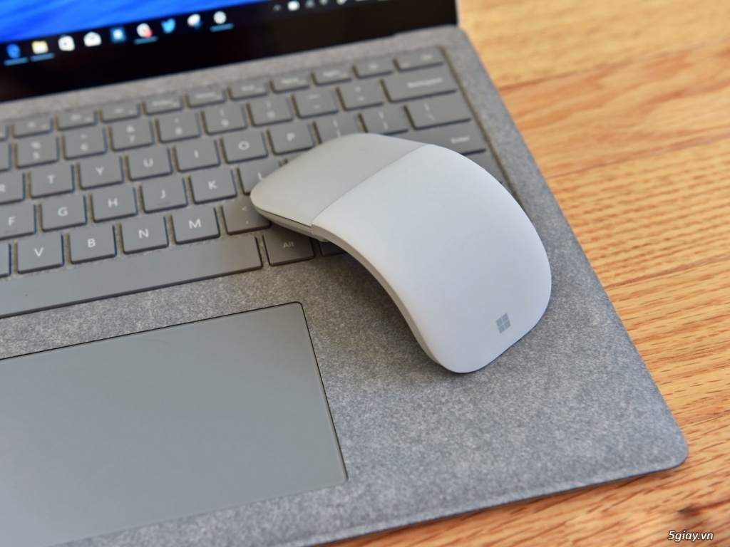Chuột Microsoft Surface Arc Mouse Wireless Pro 5 (Light Gray) - 1