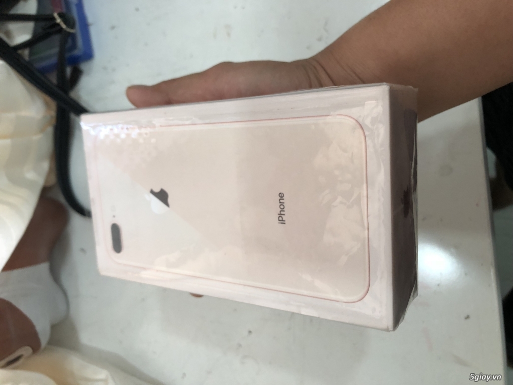 Iphone 8 plus gold qte 99%