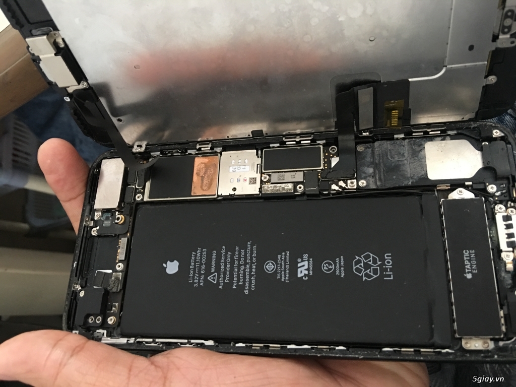 iPhone 7 plus 128gb 8tr5