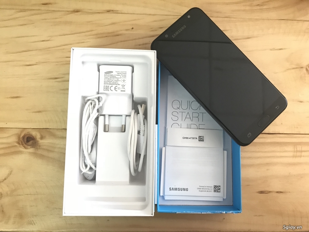 Bán Samsung J7+ plus mới 100%, fullbox, bảo hành chính hãng FPT. - 1