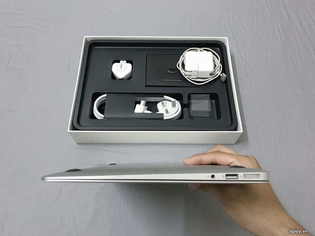 Macbook Air MMGF2 2016 - i5 8GB 128 full box