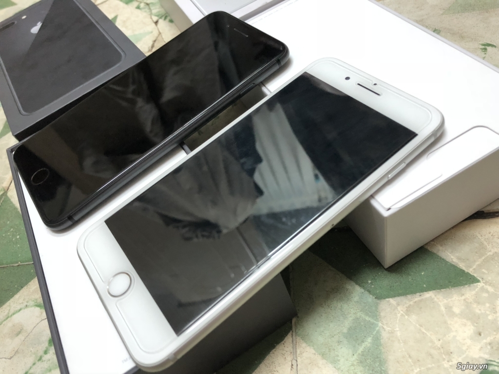 Bán cặp Iphone8 plus trắng đen64gb. - 2