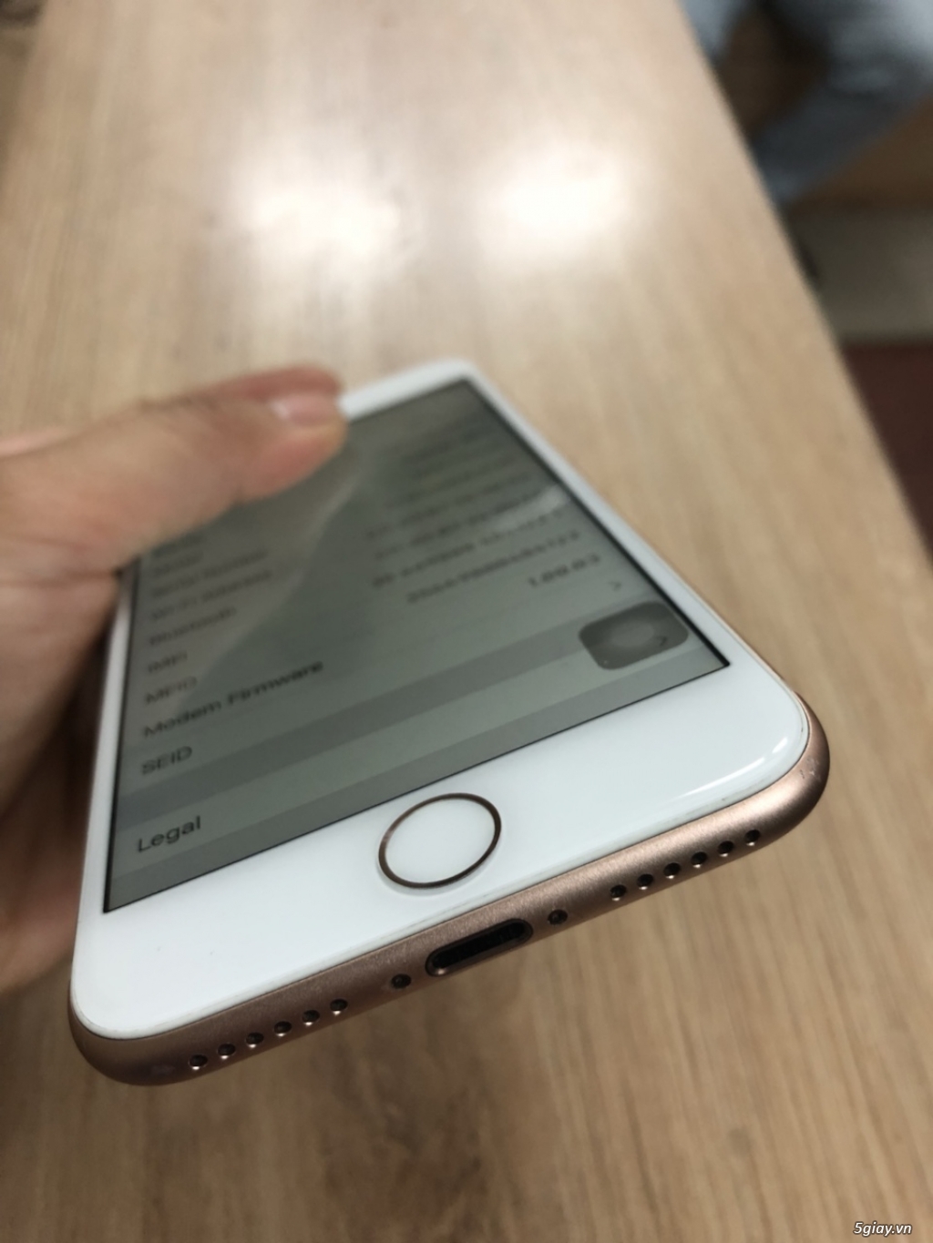 Iphone 8 Lock 64G màu Đen và Gold - 3