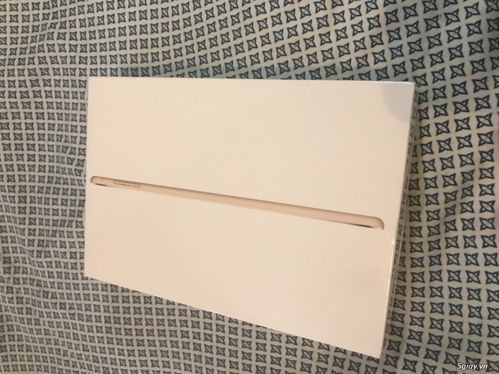 Ipad mini 4 128gb gold cần bóc tem - 1