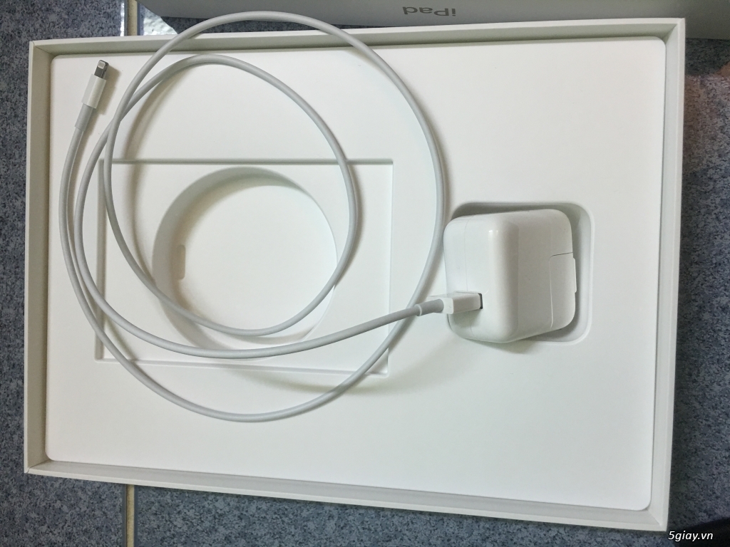Ipad 2017 32gb only wifi màu vàng còn bảo hành VTA - 7