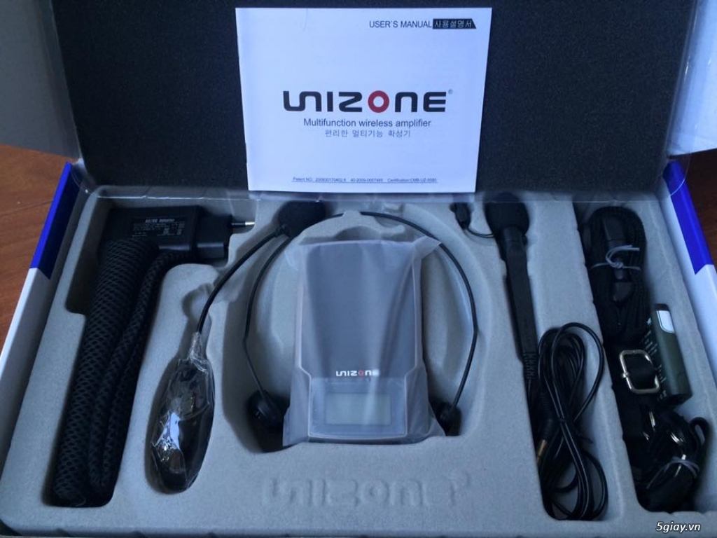 máy trợ giảng Unizone UZ-9580III