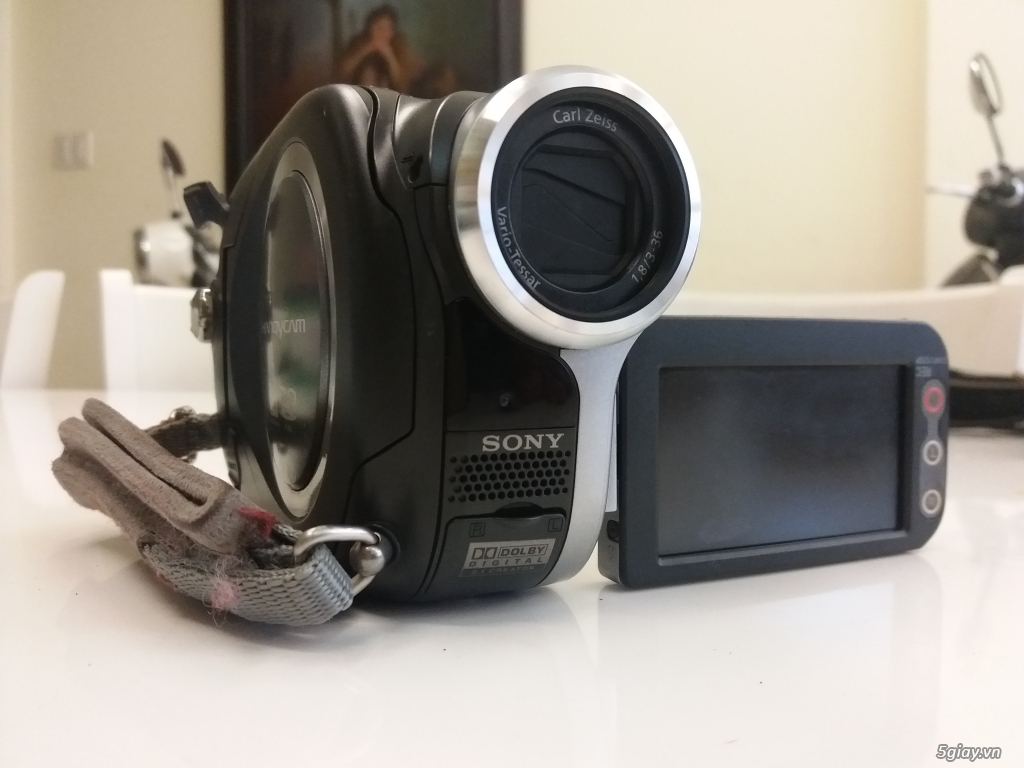 Sony Handycam DCR-DVD703E - 3