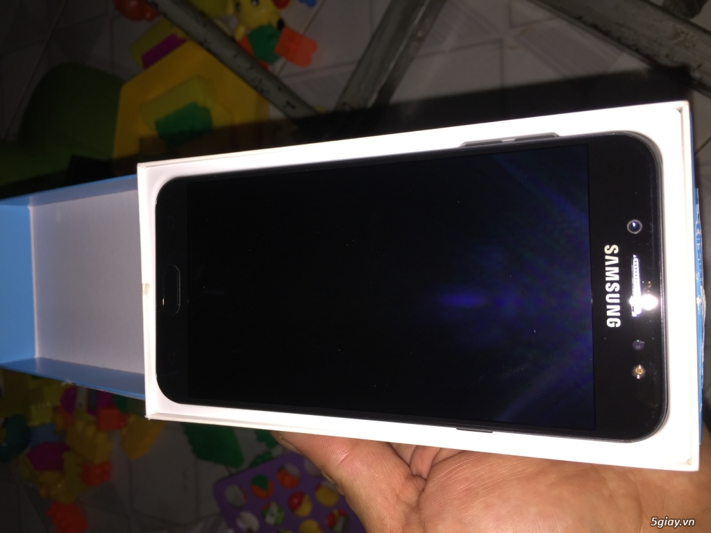 Cần bán điện thoại samsung j7plus - 5