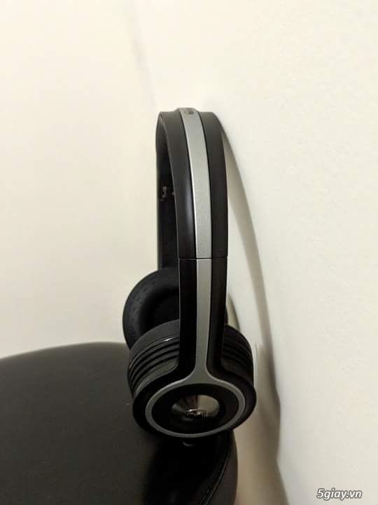 On-ear thể thao bluetooth Monster I-sport Freedom