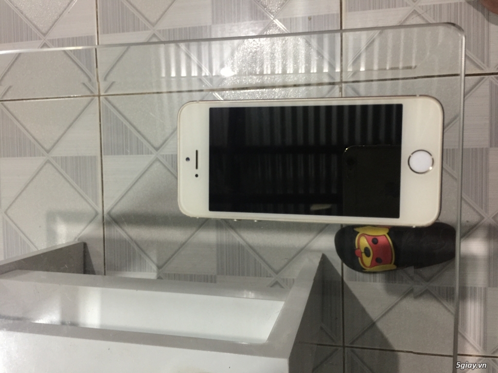 Cần bán điện thoại samsung j7plus - 1