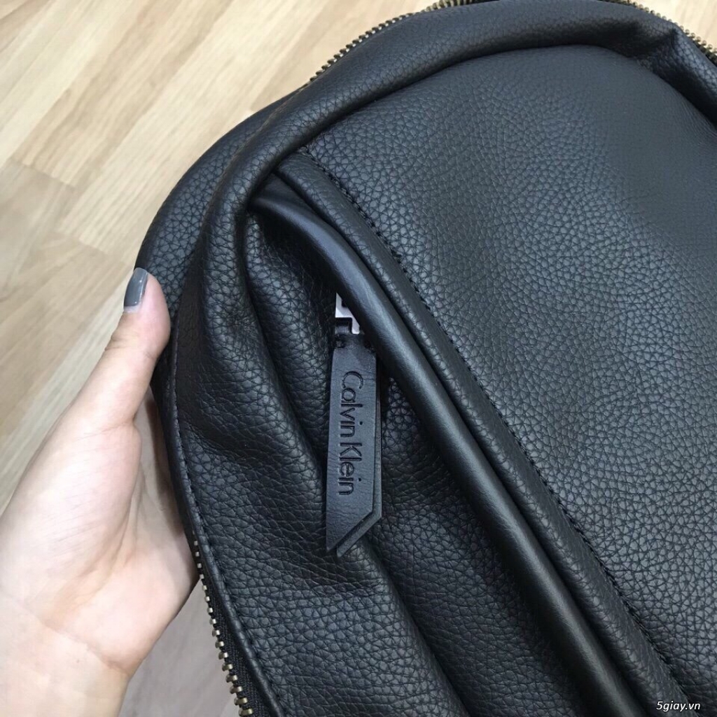 Cần bán Balo Calvin Klein Auth 100% - 4