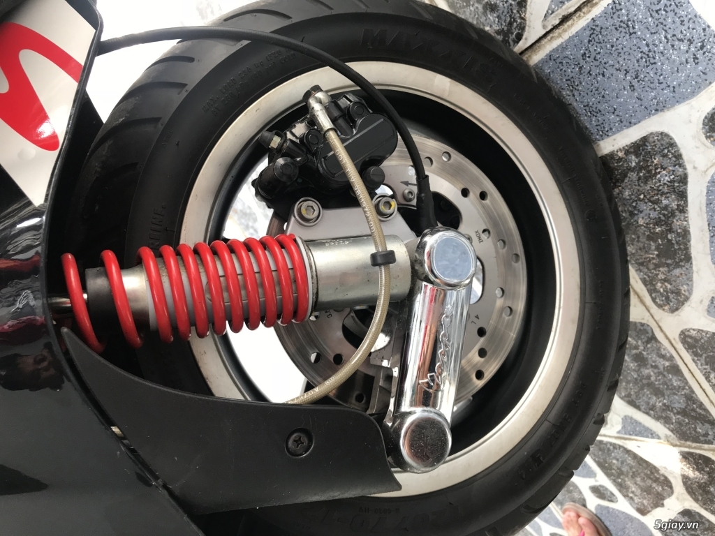 Cần bán Vespa GTS 125 ie 3v mới 99% đk 2015 - 2