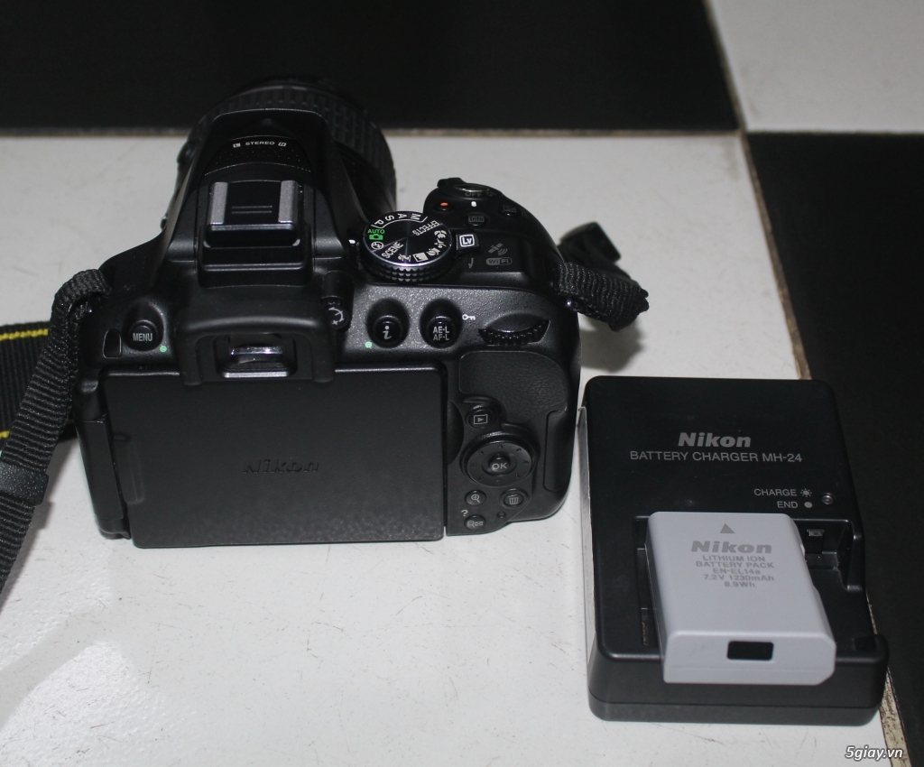 Nikon D5300 +Lens Kit 18-55VRii theo máy - 1