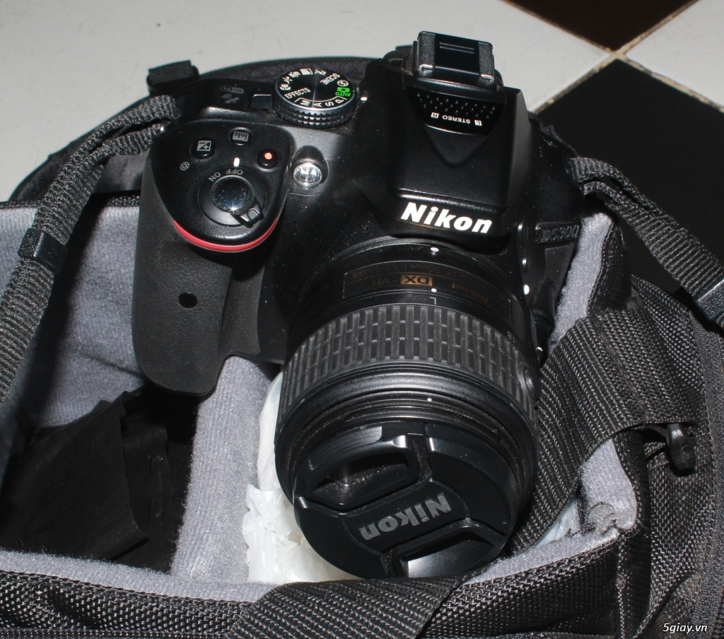 Nikon D5300 +Lens Kit 18-55VRii theo máy - 3