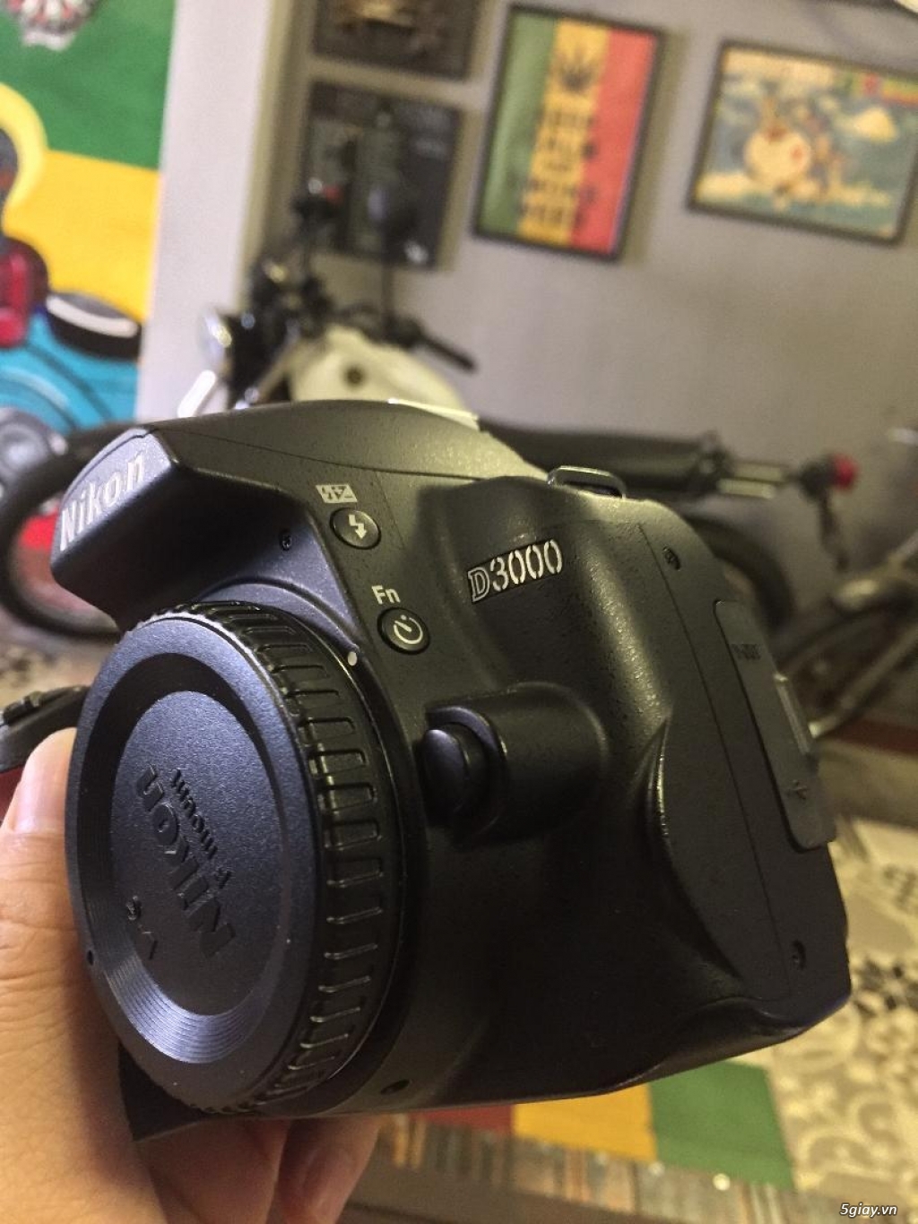 Nikon D3000 kit 18-55 .NEW 99% - 2