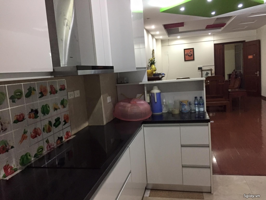Cho thuê căn hộ 3 phòng ngủ thang máy 8tr kđt Việt Hưng, Long Biên - 3