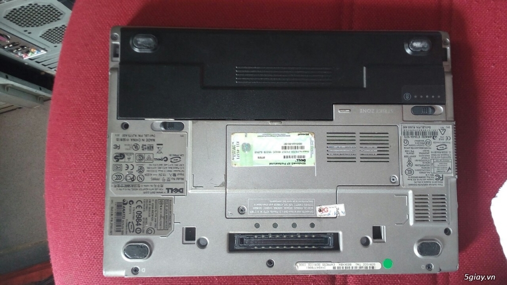 Dell D420 chơi pikacu - 2