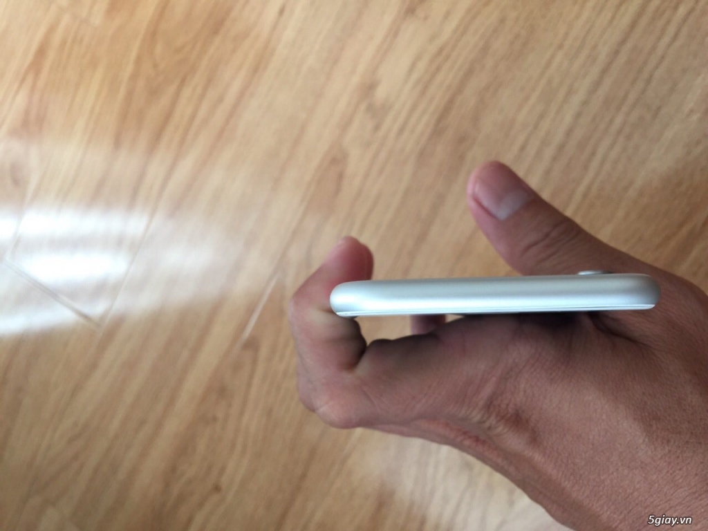 Bán Iphone 6s 64Gb quốc tế White, mới 99%