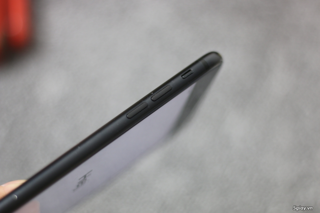 iPhone 7Plus 128 đen nhám - Quốc Tế Mỹ