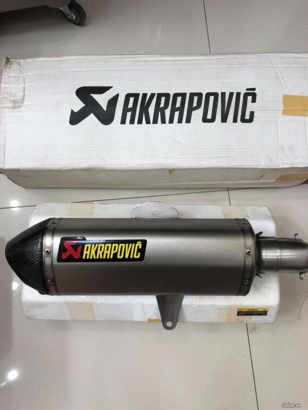 Cần bán Pô Akrapovic cho SH 300i - 1