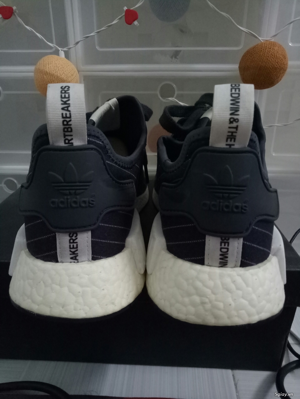 NMD R1 bedwin size 42.5 - 3