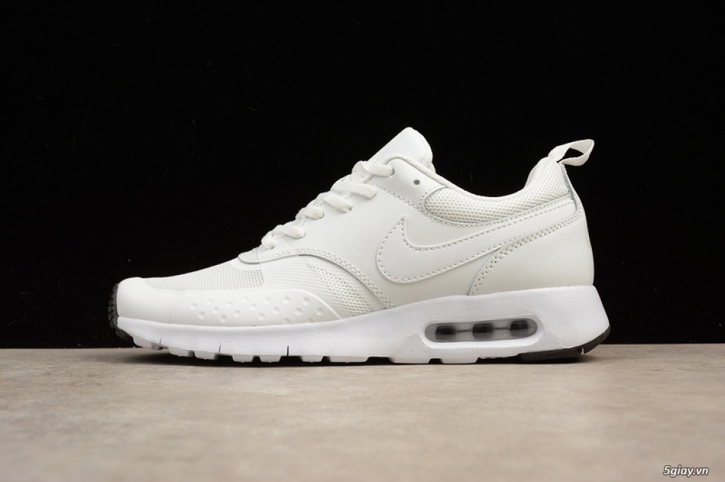 Nghỉ bán thanh lý toàn bộ giày Adidas và Nike chính hãng giá rẻ - 1