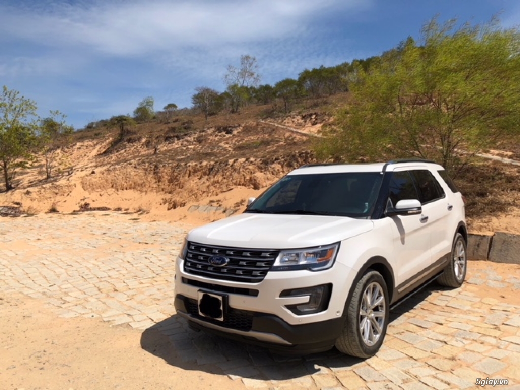 HCM Ford Explorer phiên bản Limited màu trắng, xe nhà chạy 6000 km - 1